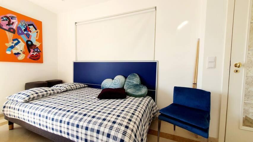 River View & Close To The Beach - Quarto Em Алмада Екстериор снимка