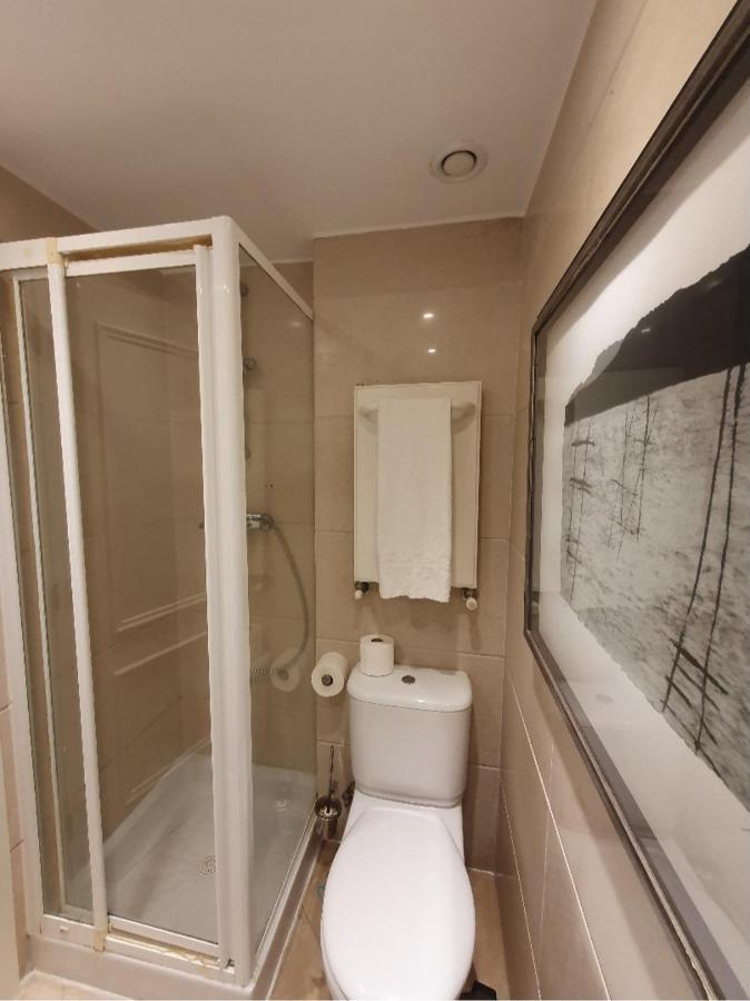 River View & Close To The Beach - Quarto Em Алмада Екстериор снимка